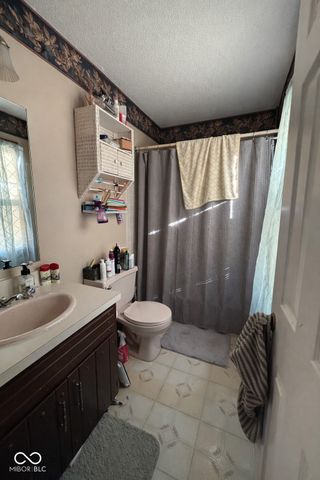 1812 E Crystal Creek Drive, Terre Haute, IN 47802