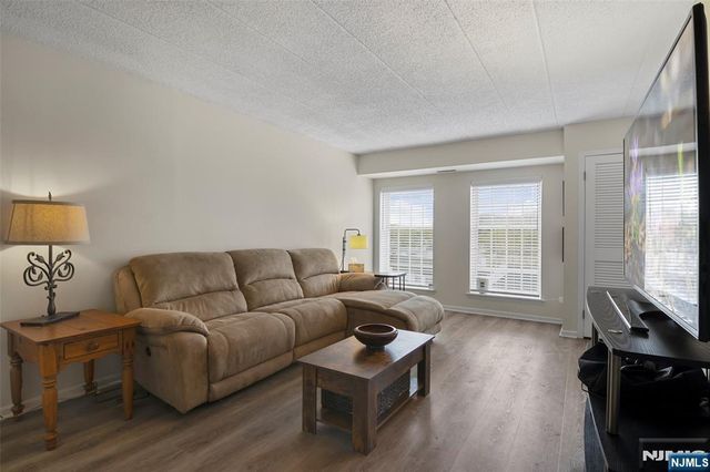 50 Iron Forge Square, Pompton Lakes, NJ 07442