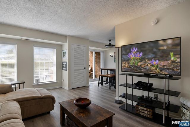 50 Iron Forge Square, Pompton Lakes, NJ 07442