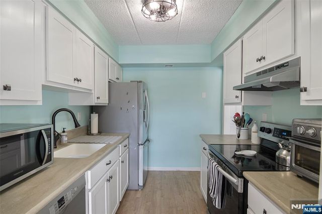 50 Iron Forge Square, Pompton Lakes, NJ 07442