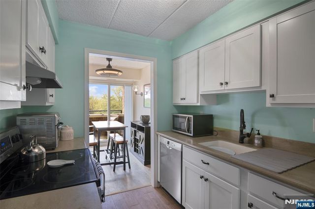 50 Iron Forge Square, Pompton Lakes, NJ 07442