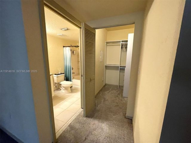 6584 W Sample Rd 6584, Coral Springs, FL 33067