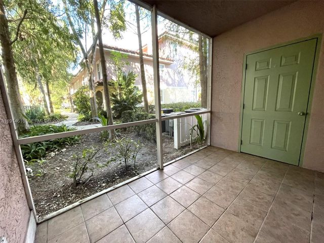 6584 W Sample Rd 6584, Coral Springs, FL 33067