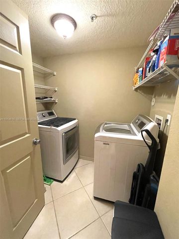 6584 W Sample Rd 6584, Coral Springs, FL 33067