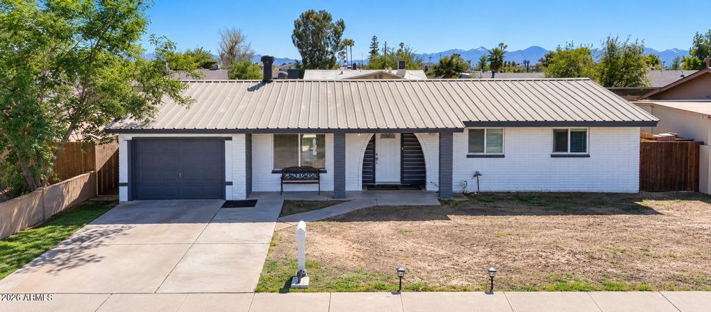 4235 W LEWIS Avenue, Phoenix, AZ 85009 — exterior