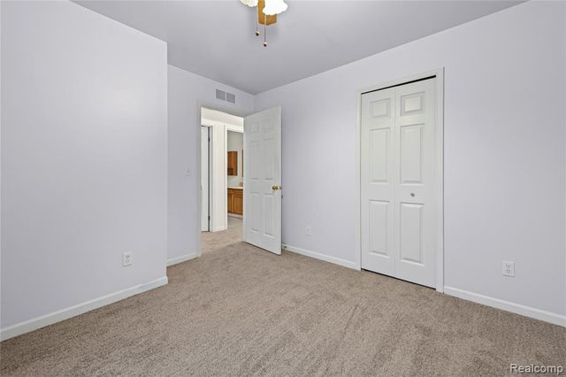 29010 Taylor Street, Saint Clair Shores, MI 48081