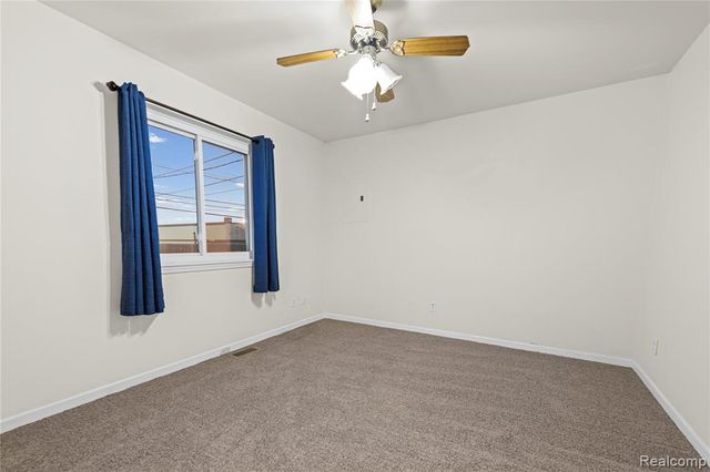 29010 Taylor Street, Saint Clair Shores, MI 48081