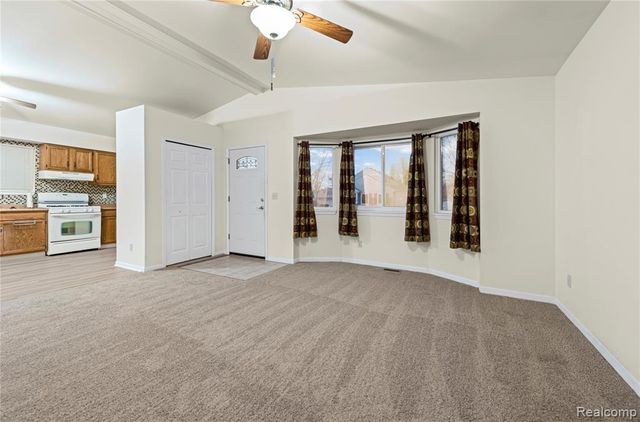 29010 Taylor Street, Saint Clair Shores, MI 48081