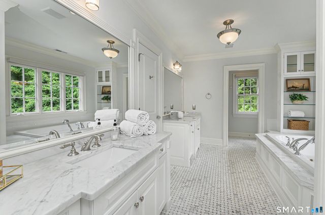 350 West Lane, Ridgefield, CT 06877