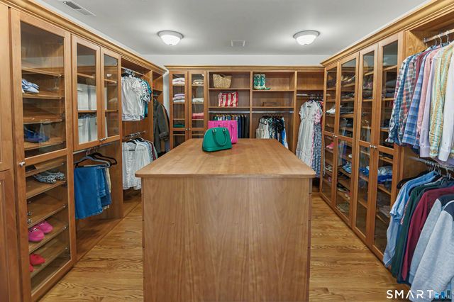 350 West Lane, Ridgefield, CT 06877
