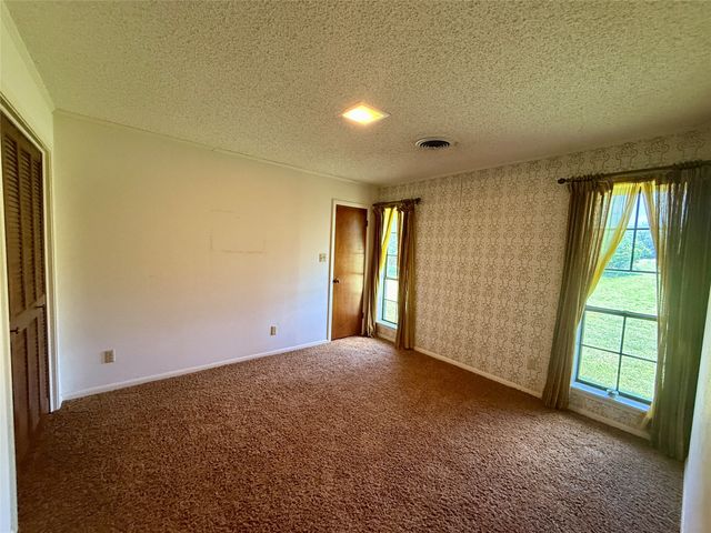998 Hwy 22 E, Hamilton, TX 76531