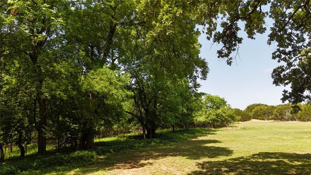 998 Hwy 22 E, Hamilton, TX 76531