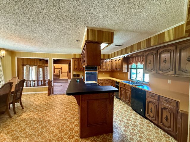 998 Hwy 22 E, Hamilton, TX 76531