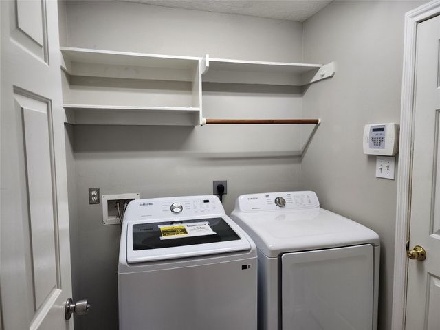 7126 Leens Lodge Lane, Humble, TX 77346