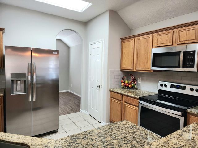 7126 Leens Lodge Lane, Humble, TX 77346