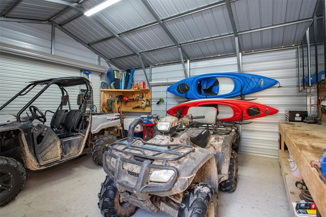 600 Pine Island Cove Road, Grapeland, TX 75844