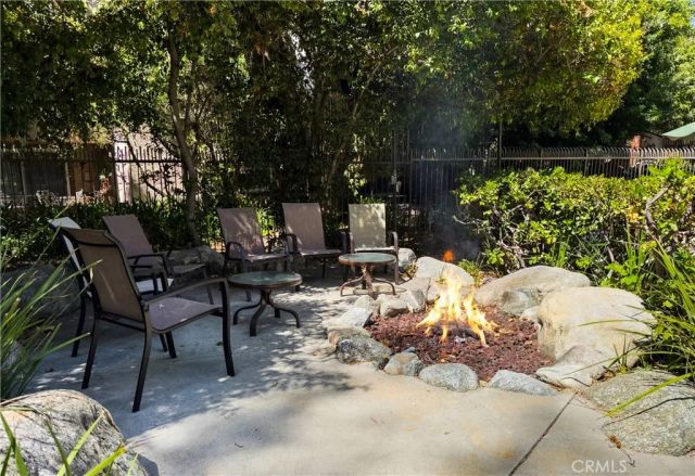 7150 Carlson Circle 66, Canoga Park, CA 91303