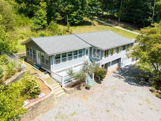 3514 Old Hwy 64 W, Warne, NC 28909