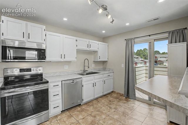 496 W Rockrimmon Boulevard F, Colorado Springs, CO 80919
