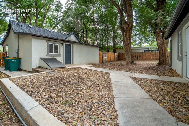 3032 W Pikes Peak Avenue, Colorado Springs, CO 80904