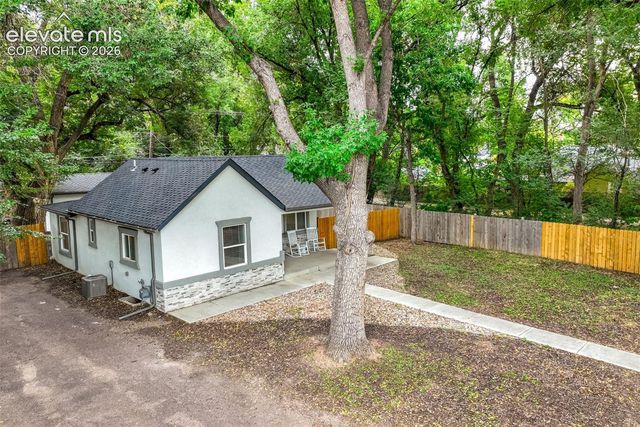 3032 W Pikes Peak Avenue, Colorado Springs, CO 80904