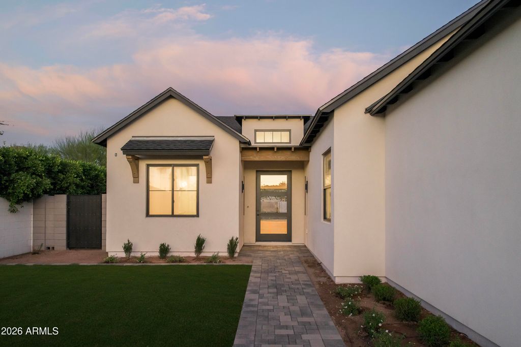 4237 N 41ST Place, Phoenix, AZ 85018