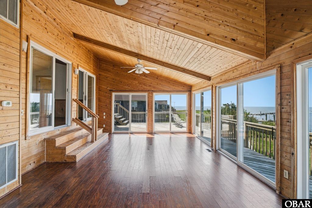 Image 13 of property listing at 3930 Ivy Lane, Kitty Hawk, NC 27949