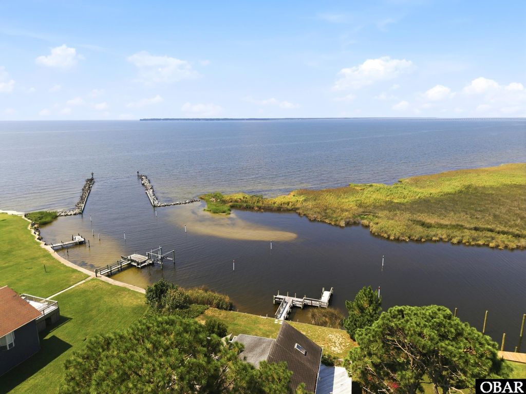 Image 42 of property listing at 3930 Ivy Lane, Kitty Hawk, NC 27949