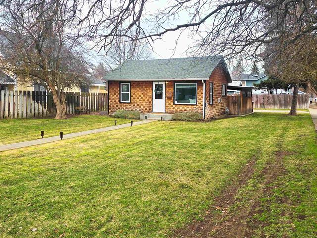 3927 E 26th Ave, Spokane, WA 99223
