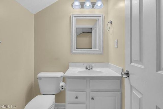 242 Genoa DR # 20, Hampton, VA 23664