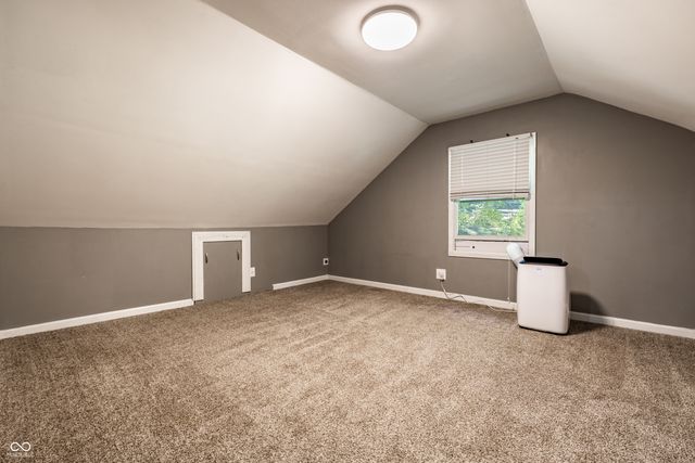 10726 Lakeview Drive, Carmel, IN 46033