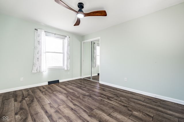 10726 Lakeview Drive, Carmel, IN 46033