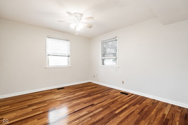 10726 Lakeview Drive, Carmel, IN 46033