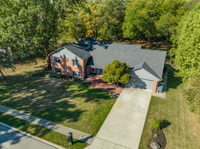 10726 Lakeview Drive, Carmel, IN 46033