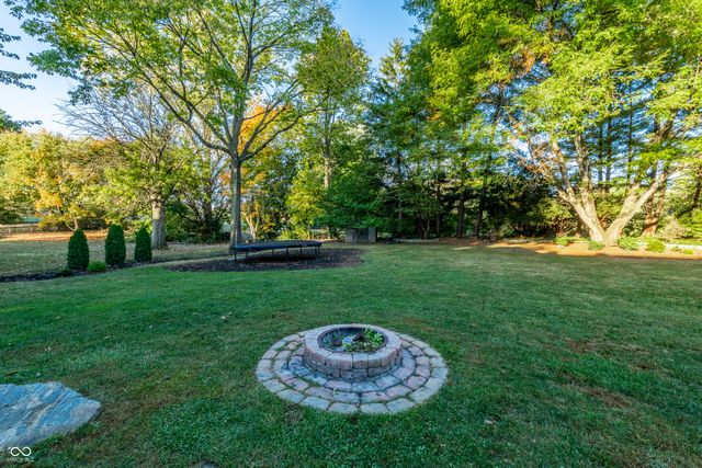 10726 Lakeview Drive, Carmel, IN 46033