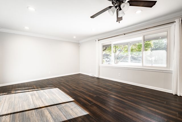 10726 Lakeview Drive, Carmel, IN 46033