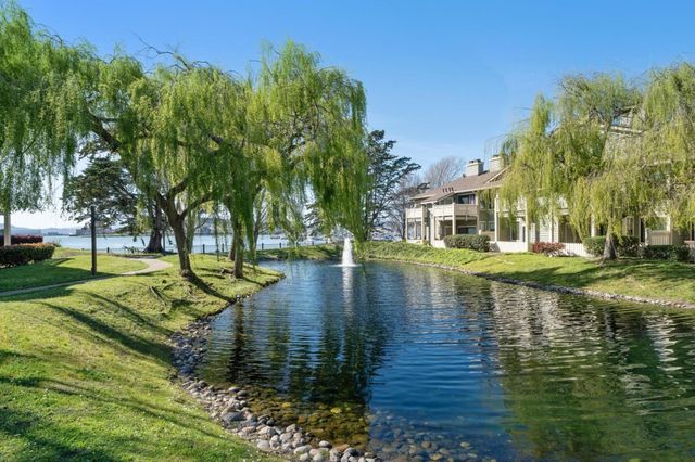 195 Shoreline Court, Richmond, CA 94804