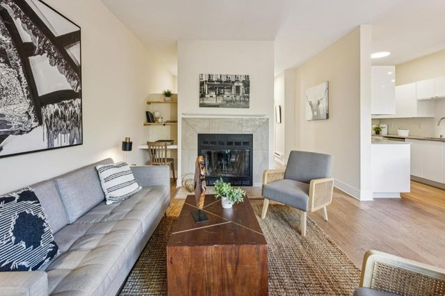195 Shoreline Court, Richmond, CA 94804