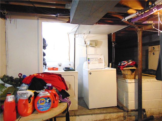 910 Lincoln Ave, Charleroi Boro, PA 15022