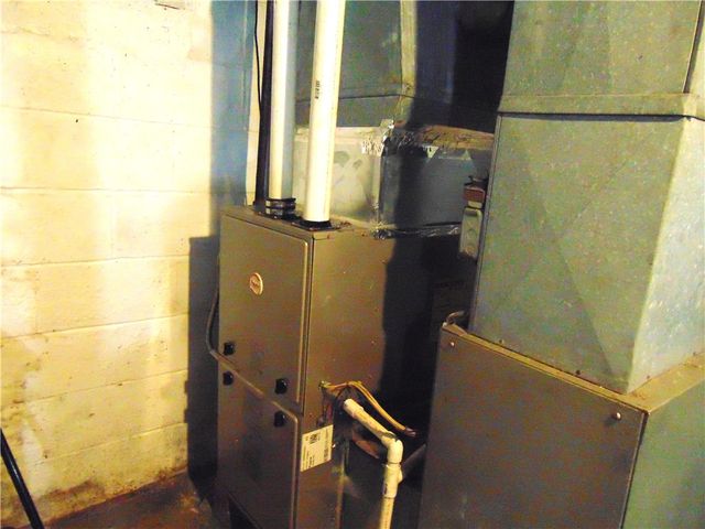 910 Lincoln Ave, Charleroi Boro, PA 15022