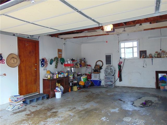 910 Lincoln Ave, Charleroi Boro, PA 15022