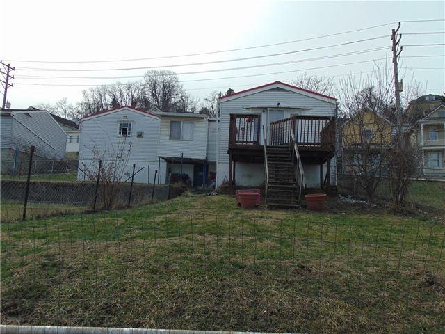 910 Lincoln Ave, Charleroi Boro, PA 15022