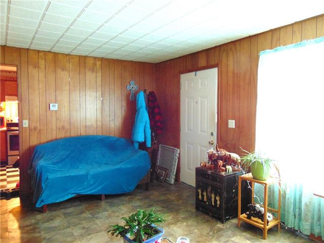 910 Lincoln Ave, Charleroi Boro, PA 15022