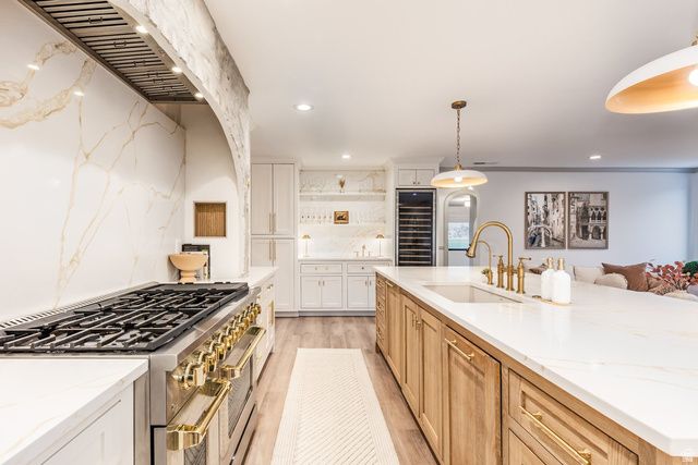 1475 E LAKEWOOD DR, Holladay, UT 84117