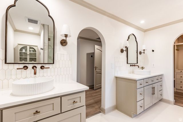 1475 E LAKEWOOD DR, Holladay, UT 84117