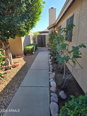 3033 E SIESTA Lane, Phoenix, AZ 85050