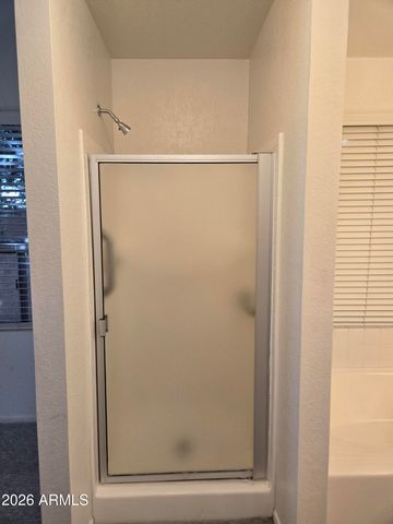 3033 E SIESTA Lane, Phoenix, AZ 85050