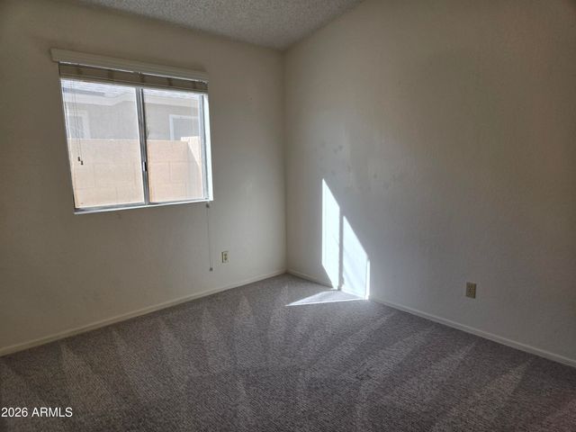 3033 E SIESTA Lane, Phoenix, AZ 85050