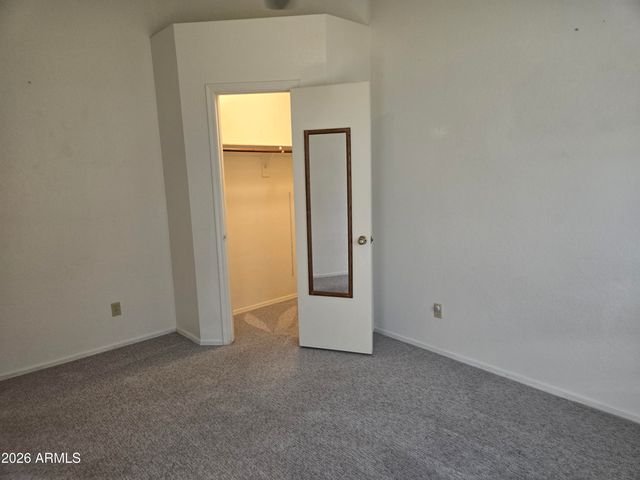 3033 E SIESTA Lane, Phoenix, AZ 85050