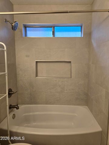 3033 E SIESTA Lane, Phoenix, AZ 85050